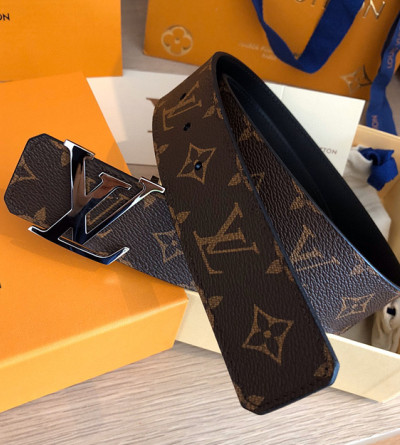 루이비통 LV 이니셜 40MM 리버시블 M9821 M9043